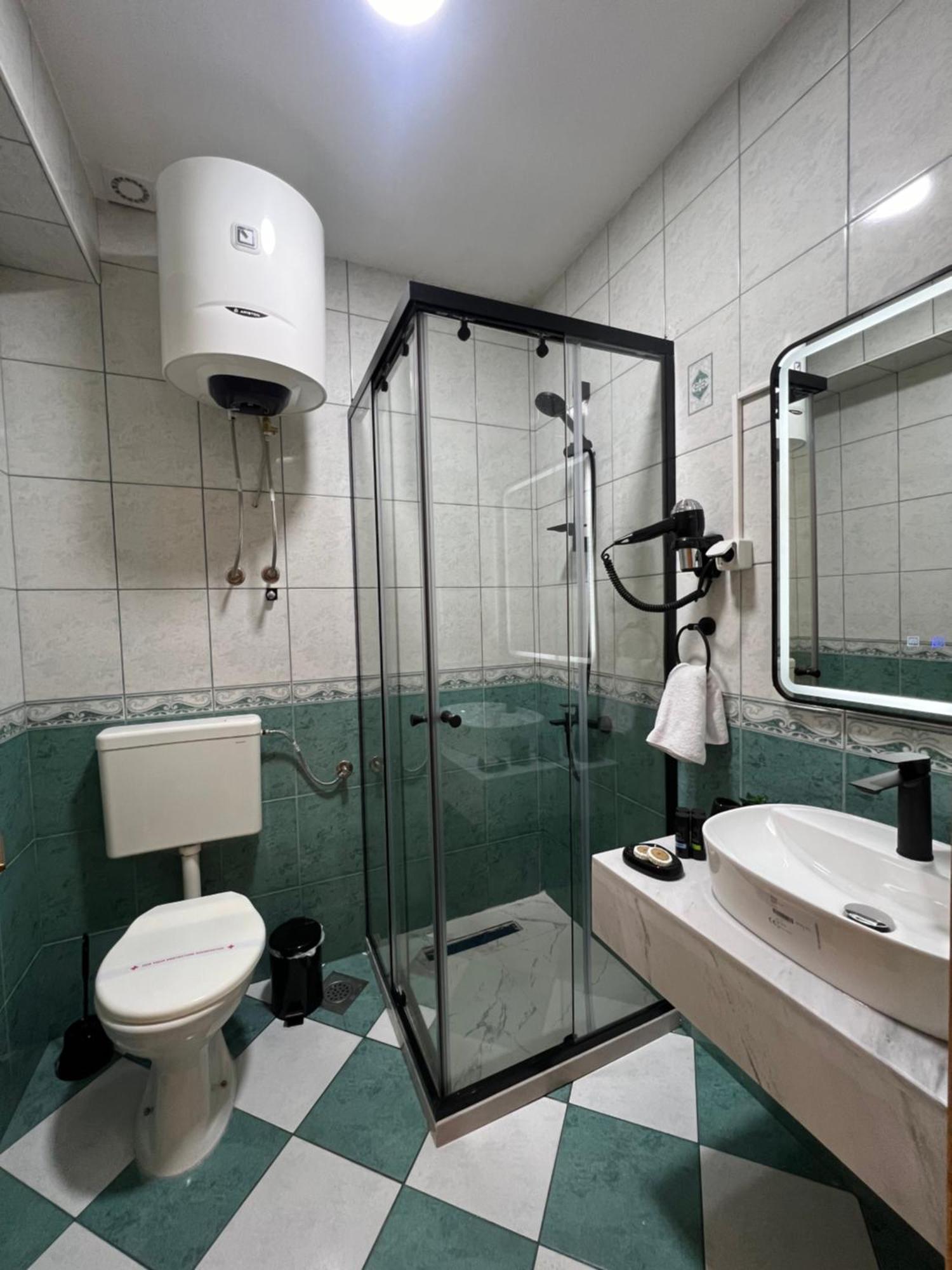 Apartments Fati & Flori Ulcinj Exterior photo